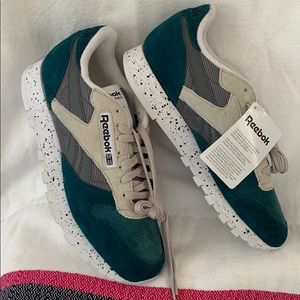 Reebok Classic Trainer W 7.5 Teal w/ Speckled Sole